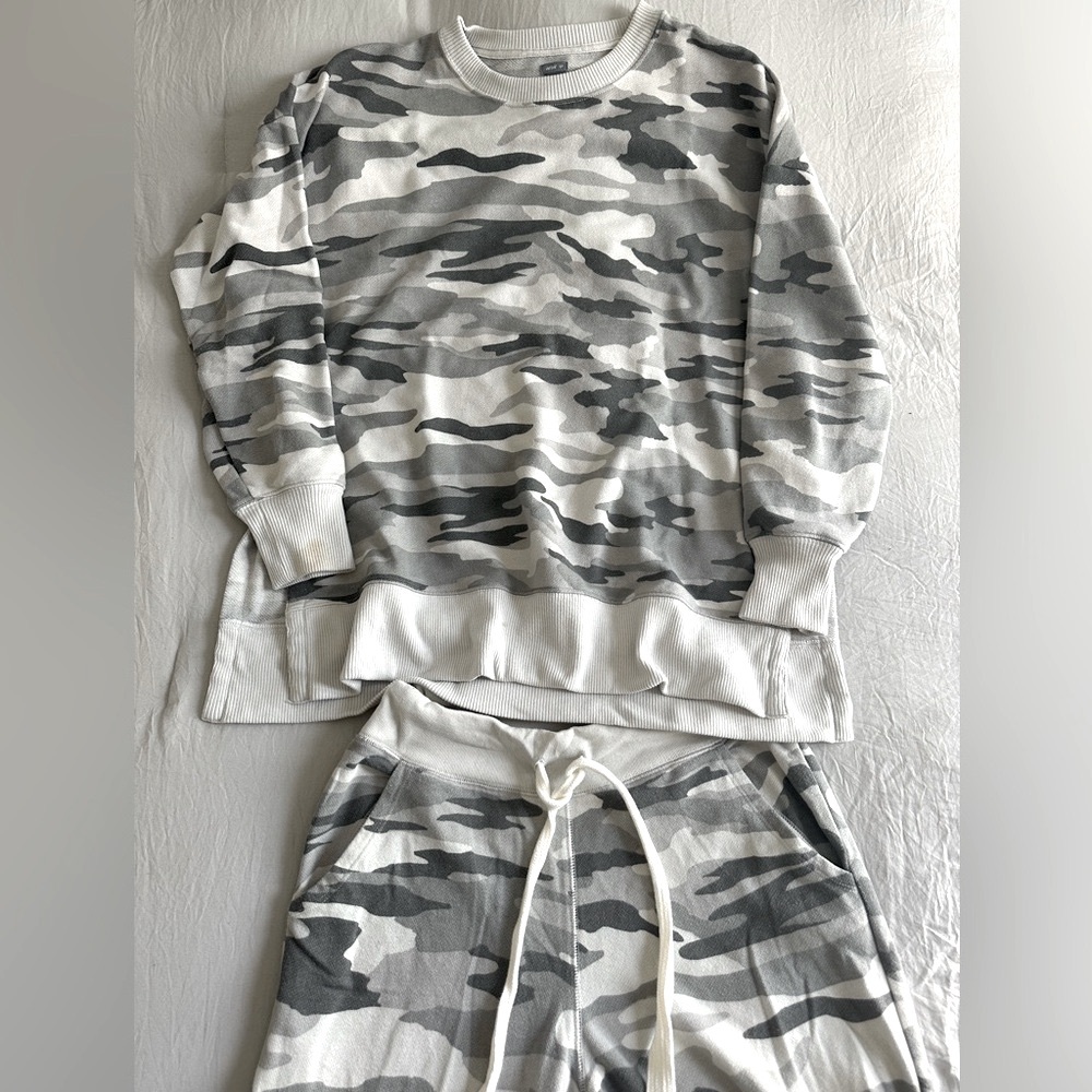 Aerie Grey Camo Sweat Set